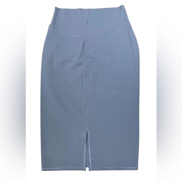 ⭐️NWT⭐️ Lululemon Nulu Slim-Fit High-Rise Skirt. Sz. 8 - Picture 5 of 8